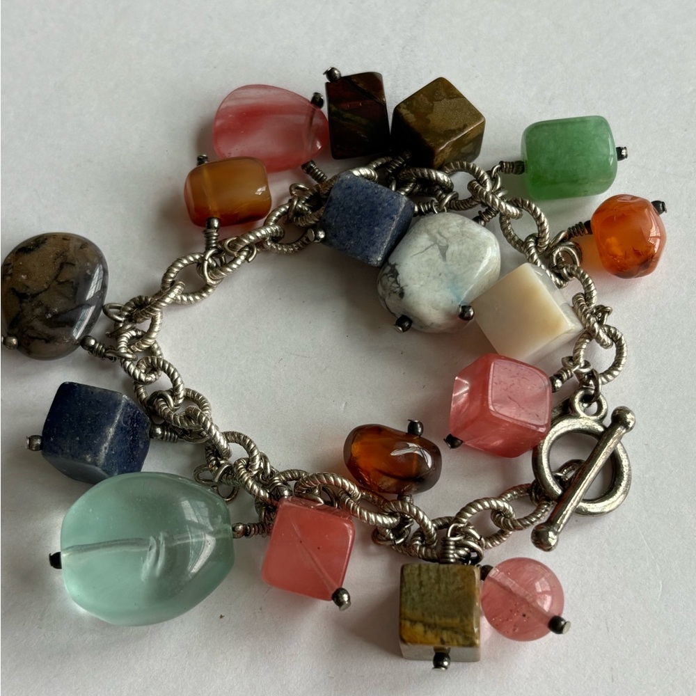 Rox bracelet made of glass & gemstones/ toggle clasp / silver tone/ 8 in length